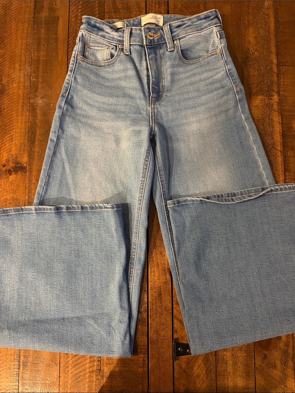 Universal Thread High Rise Jeans - Picture 5 of 7